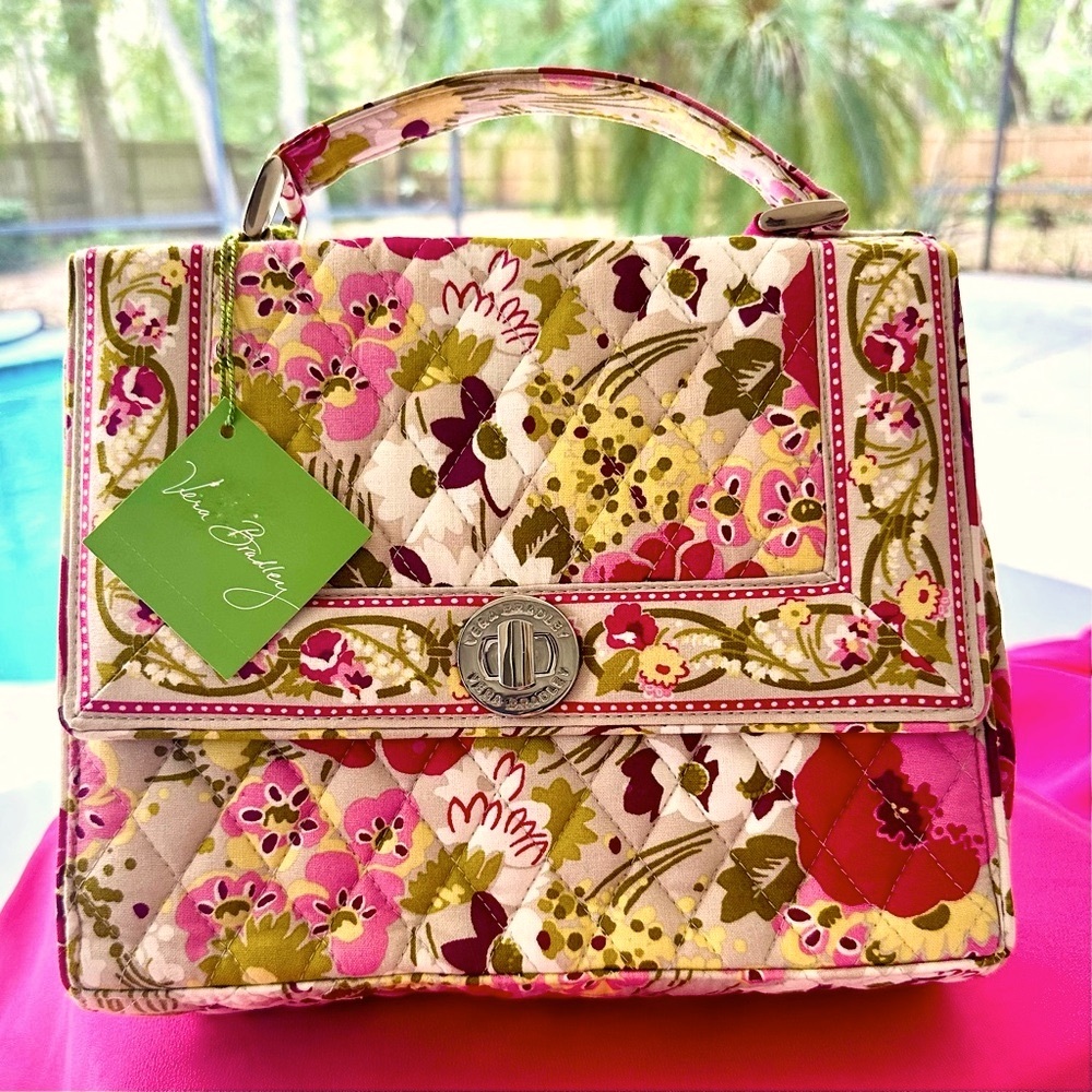 NWT Vera Bradley Julia Crossbody Purse Make Me Blush Beautiful Quilted Pattern 🌺
